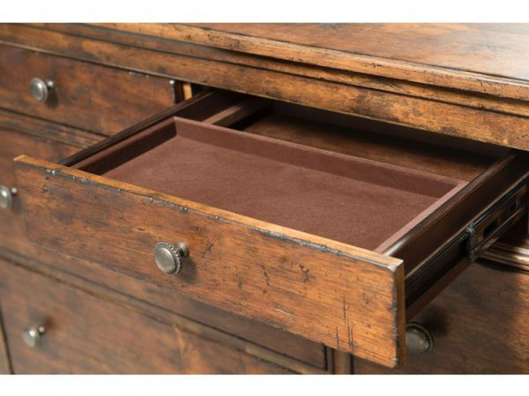 Picture of DAISY 9 DRAWER DRESSER