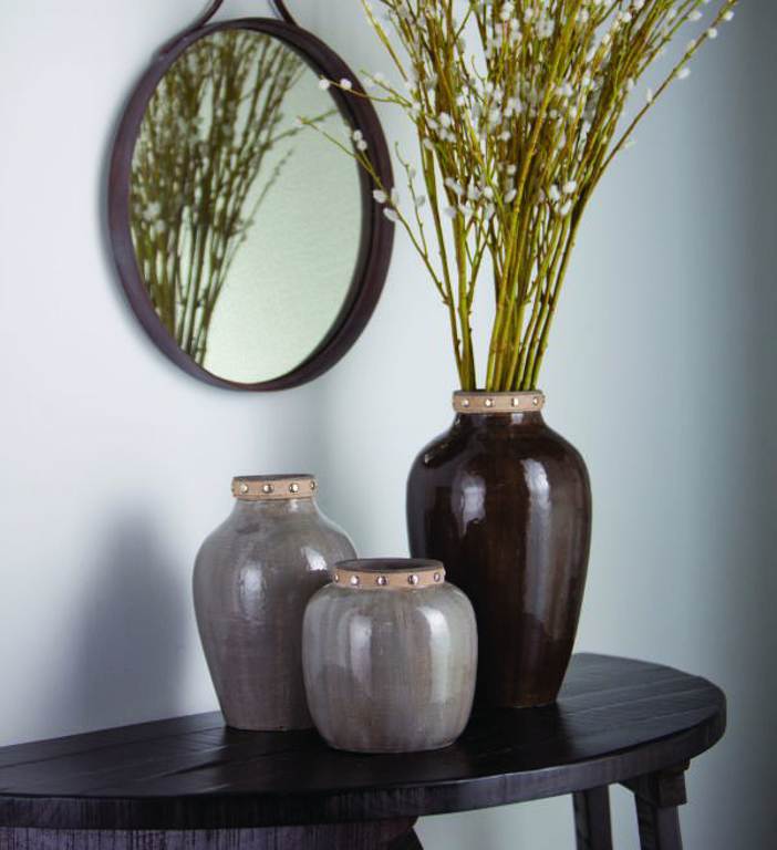 Picture of WESTLAKE URN 16"