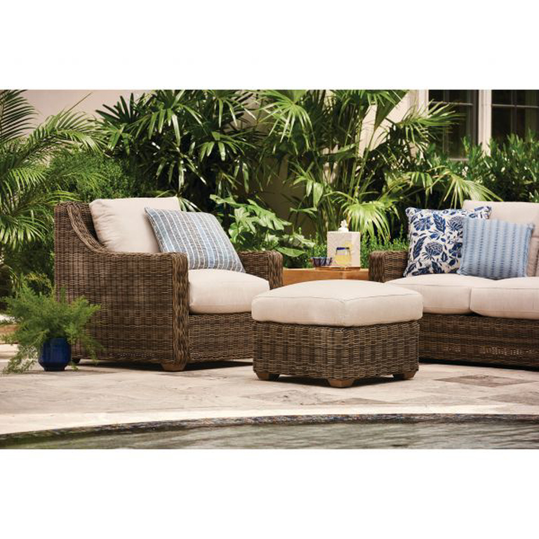 Picture of OASIS OUTDOOR LOUNGE CHAIR