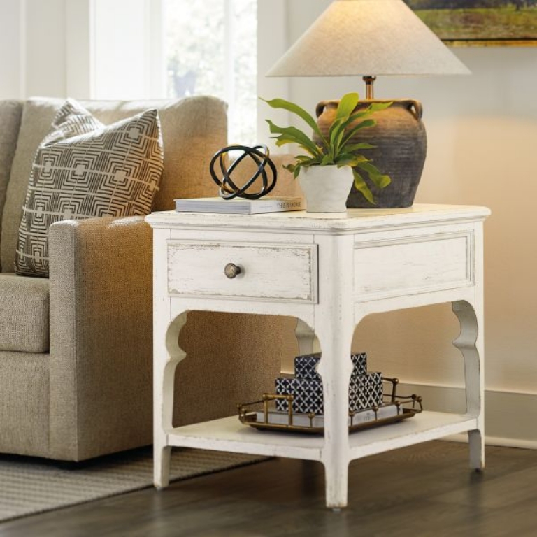 Picture of AMERICANA END TABLE