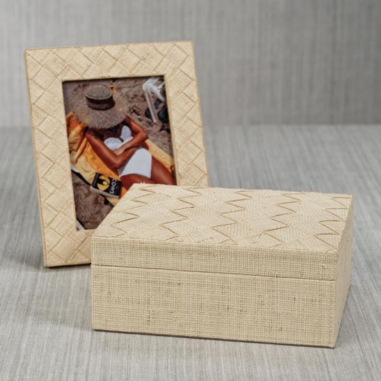 Picture of LA BOCCA WOVEN RAFFIA BOX II