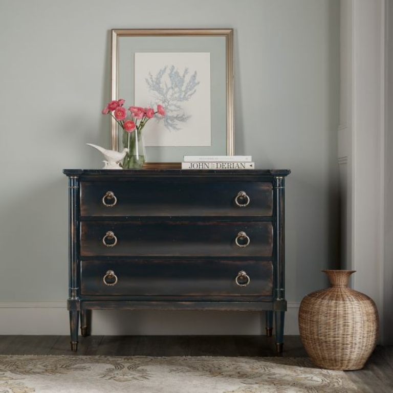 Picture of CHARLESTON THREE DRAWER CHEST