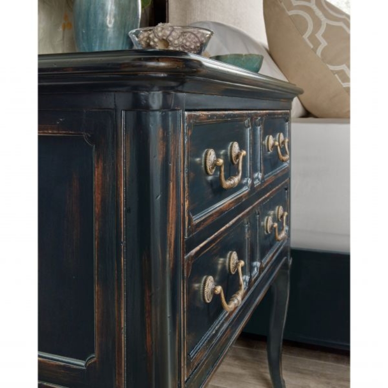 Picture of CHARLESTON NIGHTSTAND