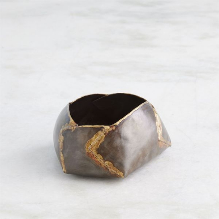 Picture of PLEATED ARMOR MEDIUM BOWL