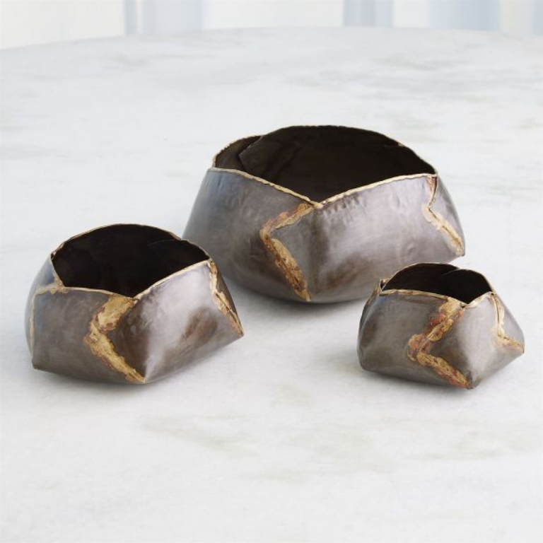 Picture of PLEATED ARMOR MEDIUM BOWL