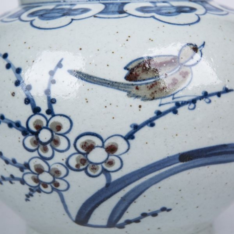 Picture of BLUE & WHITE SMALL JAR