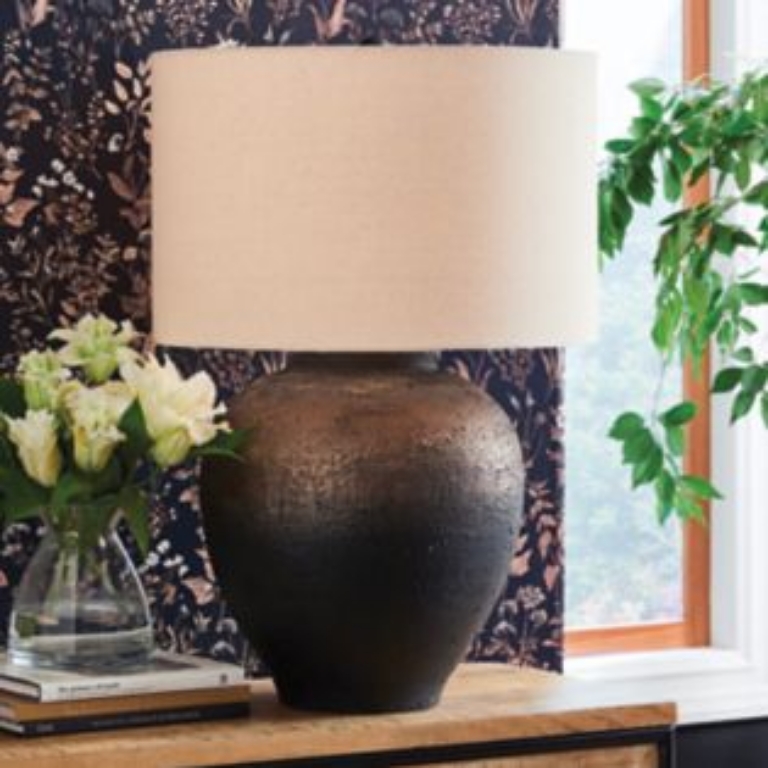 Picture of NEWGERHARD TABLE LAMP