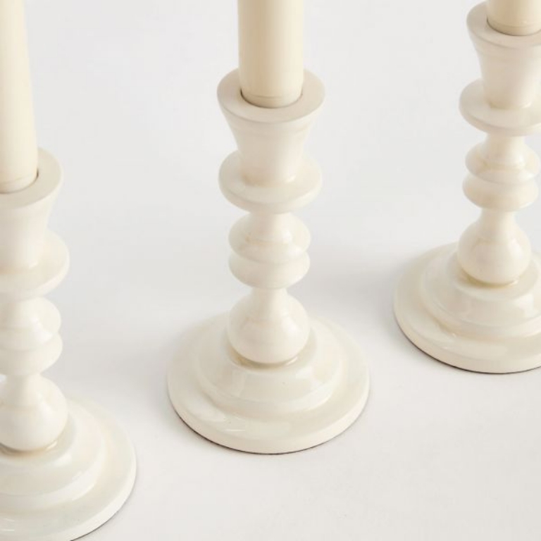 Picture of EVE WHITE TAPER HOLDERS  SET