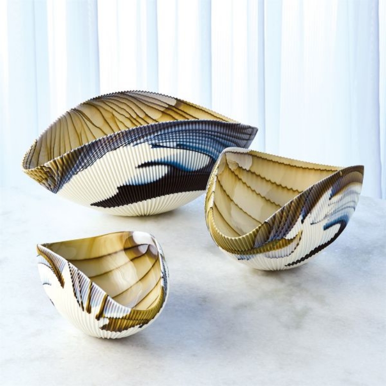 Picture of PLEATED AMBER LARGE BOWL