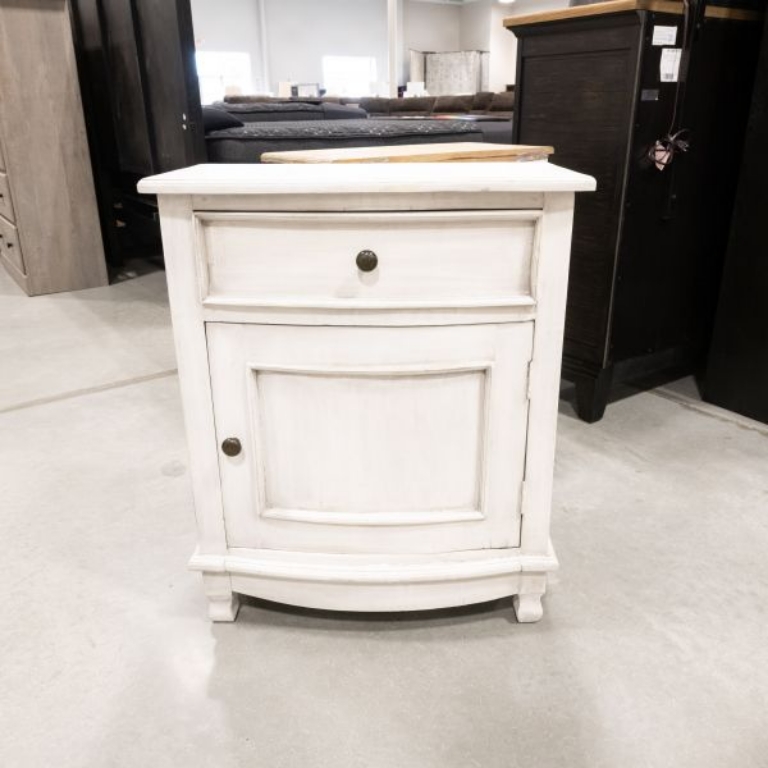 Picture of COTTAGE WHITE ACCENT CHEST