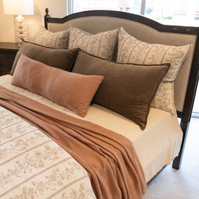 Picture of BROOKE KING BEDDING COLLECTION