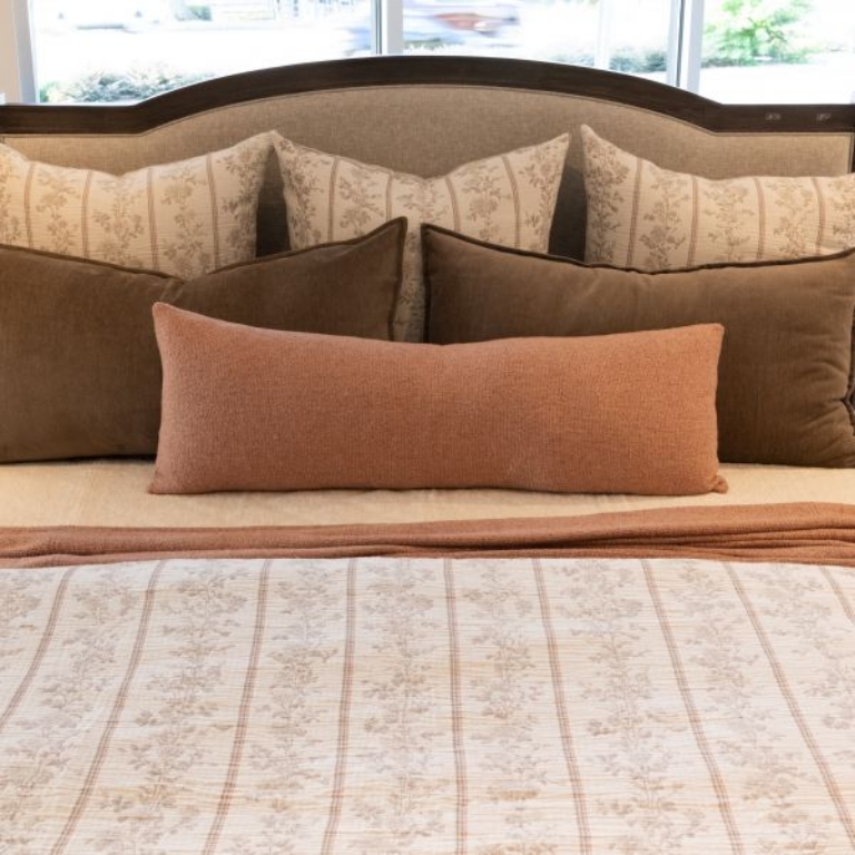 Picture of BROOKE KING BEDDING COLLECTION